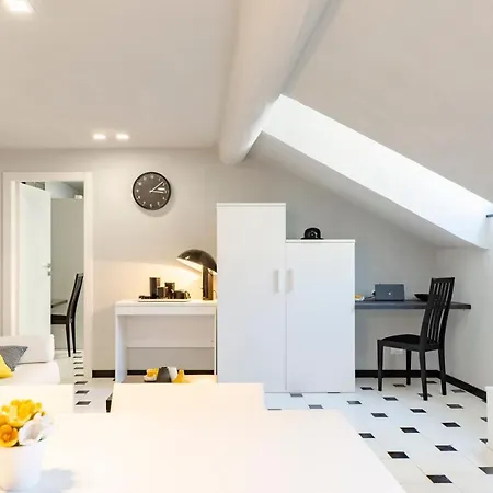 Altido Treetop Attic In The Old *